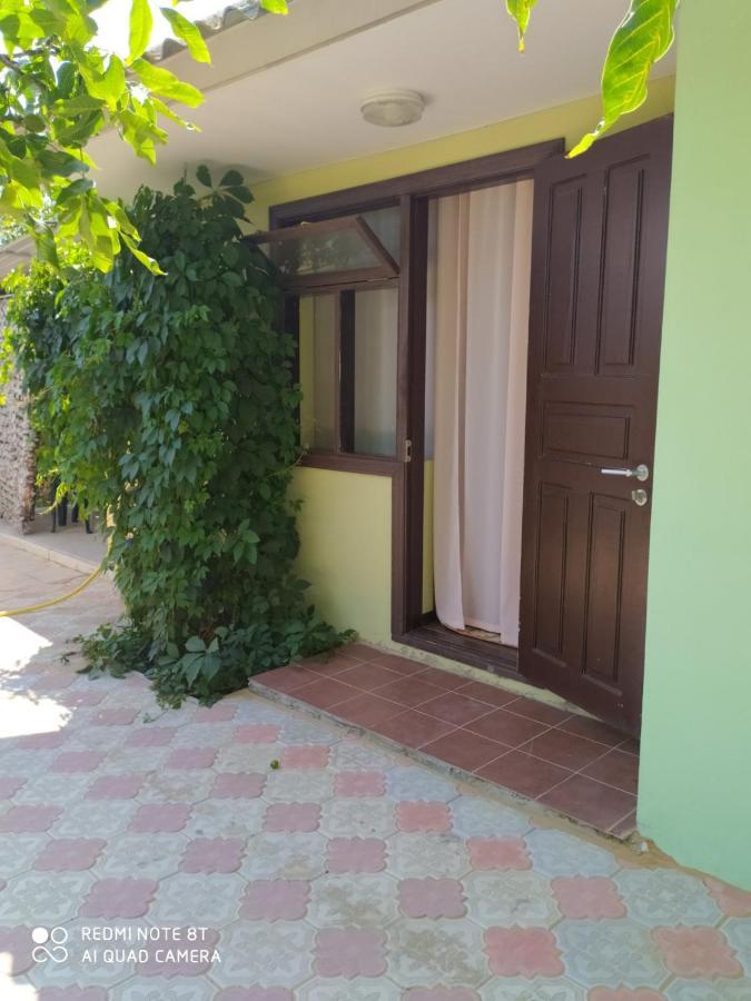 Small Guest House 라주르네 외부 사진